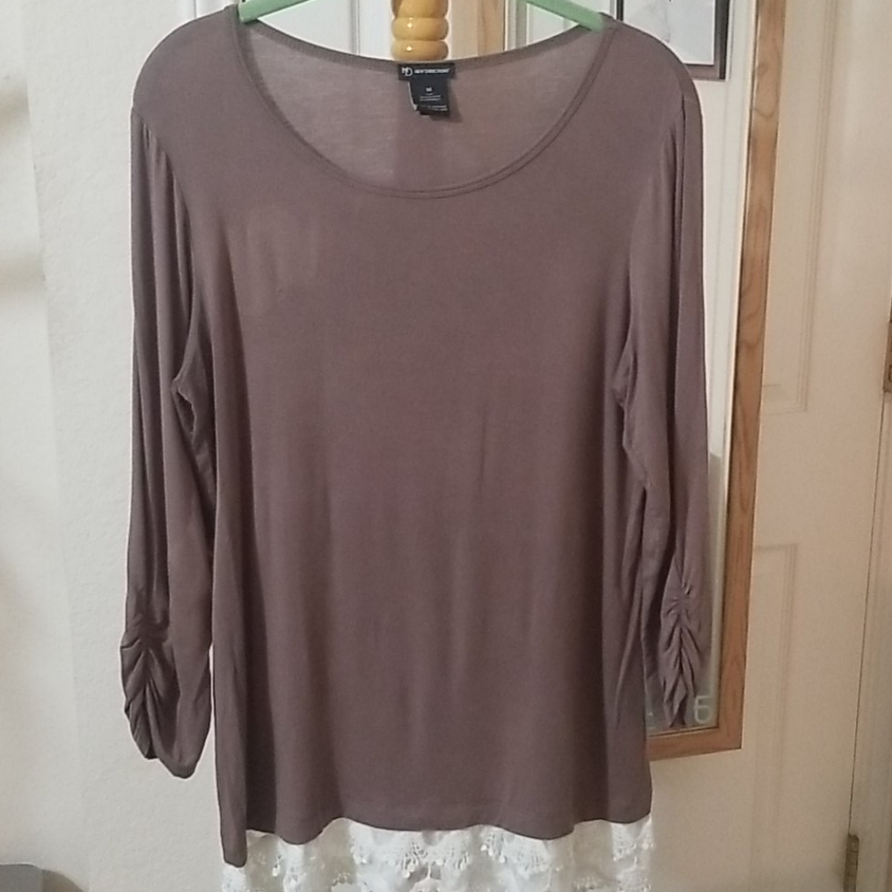 Scoop Tee with Lace Print